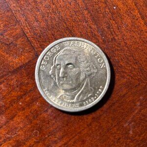 2007 P George Washington Dollar Coin With Edge Lettering.